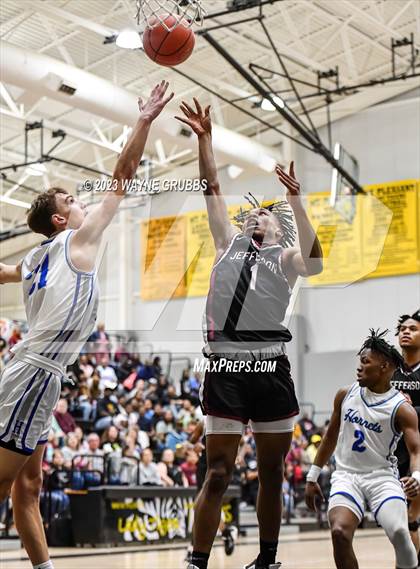 Thumbnail 3 in Jefferson vs. Hooks (UIL 3A Region Quarterfinal Playoff) photogallery.