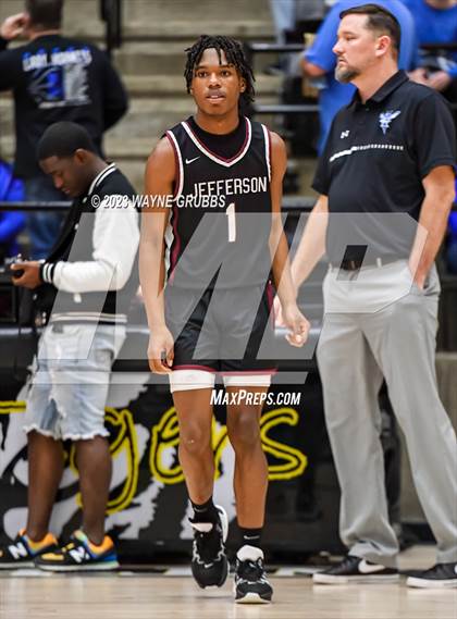 Thumbnail 1 in Jefferson vs. Hooks (UIL 3A Region Quarterfinal Playoff) photogallery.