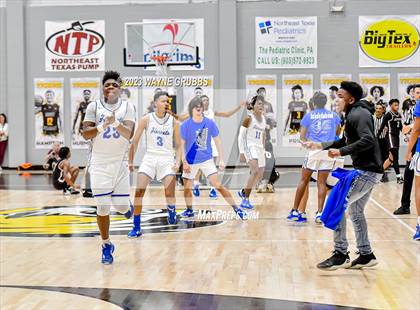 Thumbnail 1 in Jefferson vs. Hooks (UIL 3A Region Quarterfinal Playoff) photogallery.