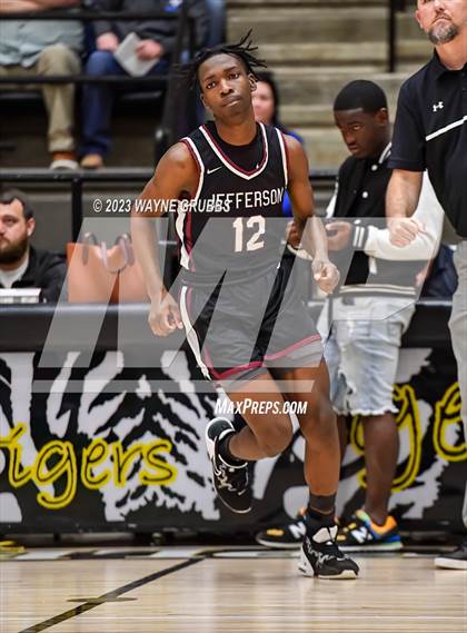 Thumbnail 1 in Jefferson vs. Hooks (UIL 3A Region Quarterfinal Playoff) photogallery.