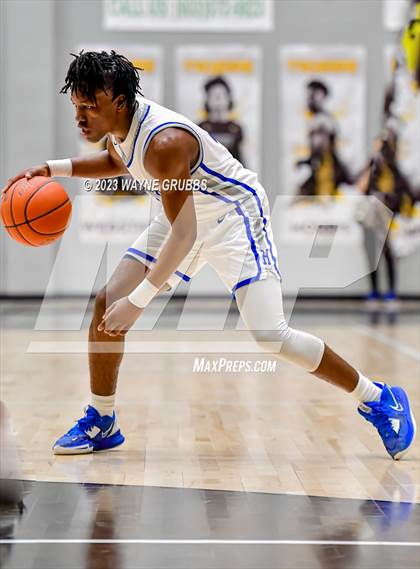 Thumbnail 3 in Jefferson vs. Hooks (UIL 3A Region Quarterfinal Playoff) photogallery.