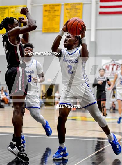 Thumbnail 3 in Jefferson vs. Hooks (UIL 3A Region Quarterfinal Playoff) photogallery.
