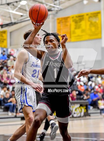 Thumbnail 2 in Jefferson vs. Hooks (UIL 3A Region Quarterfinal Playoff) photogallery.
