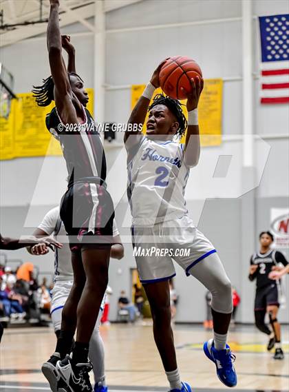 Thumbnail 1 in Jefferson vs. Hooks (UIL 3A Region Quarterfinal Playoff) photogallery.