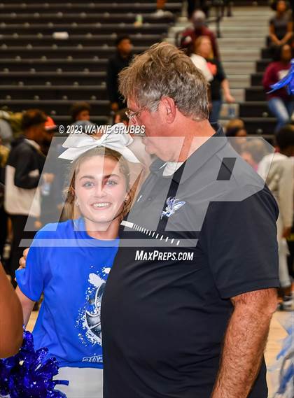 Thumbnail 2 in Jefferson vs. Hooks (UIL 3A Region Quarterfinal Playoff) photogallery.