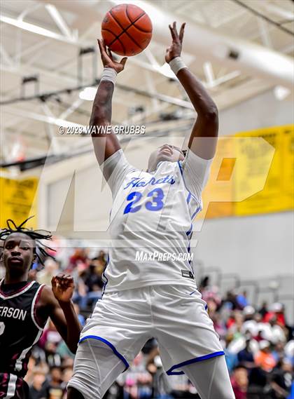 Thumbnail 2 in Jefferson vs. Hooks (UIL 3A Region Quarterfinal Playoff) photogallery.