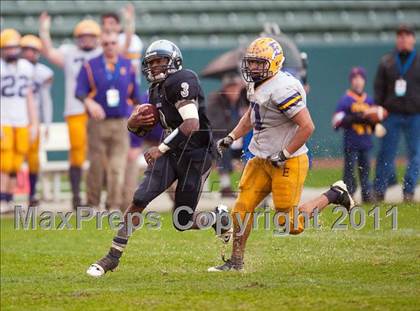 Thumbnail 2 in Madison vs. Escalon (CIF State D3 Final) photogallery.