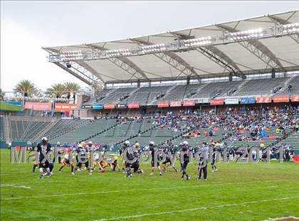 Thumbnail 2 in Madison vs. Escalon (CIF State D3 Final) photogallery.