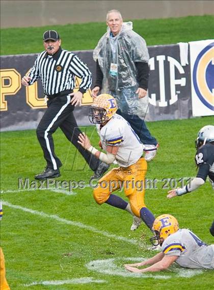 Thumbnail 3 in Madison vs. Escalon (CIF State D3 Final) photogallery.