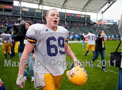 Thumbnail 1 in Madison vs. Escalon (CIF State D3 Final) photogallery.