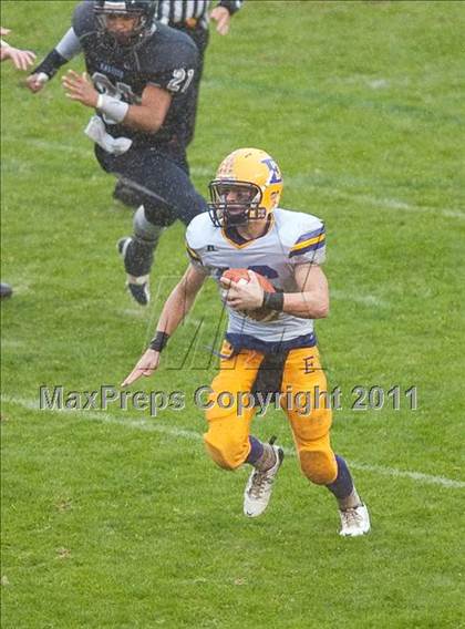 Thumbnail 2 in Madison vs. Escalon (CIF State D3 Final) photogallery.