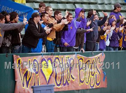 Thumbnail 2 in Madison vs. Escalon (CIF State D3 Final) photogallery.