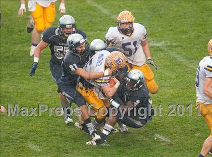 Thumbnail 1 in Madison vs. Escalon (CIF State D3 Final) photogallery.