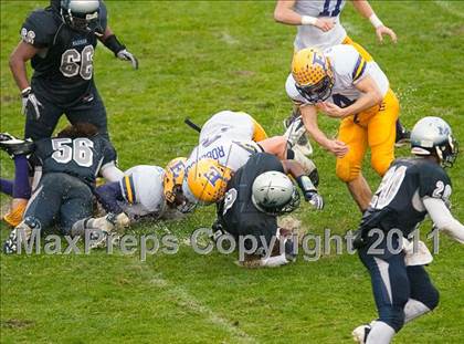 Thumbnail 1 in Madison vs. Escalon (CIF State D3 Final) photogallery.
