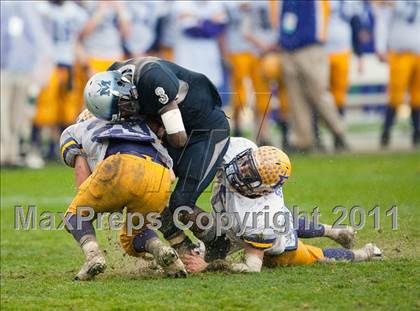 Thumbnail 3 in Madison vs. Escalon (CIF State D3 Final) photogallery.