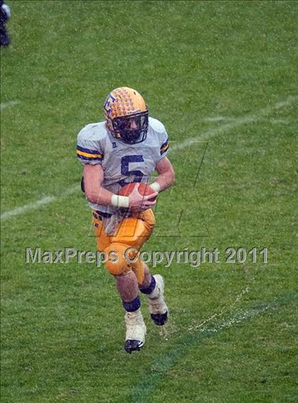Thumbnail 3 in Madison vs. Escalon (CIF State D3 Final) photogallery.