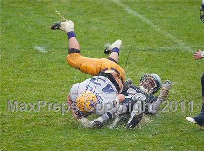 Thumbnail 1 in Madison vs. Escalon (CIF State D3 Final) photogallery.