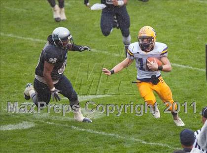 Thumbnail 1 in Madison vs. Escalon (CIF State D3 Final) photogallery.