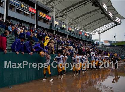 Thumbnail 1 in Madison vs. Escalon (CIF State D3 Final) photogallery.