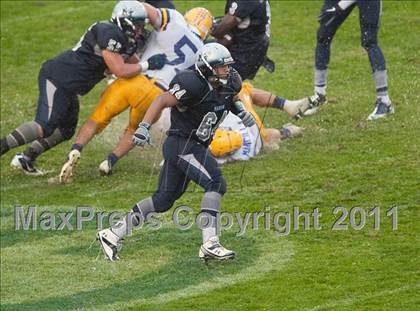 Thumbnail 1 in Madison vs. Escalon (CIF State D3 Final) photogallery.