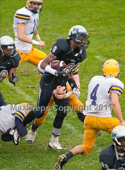 Thumbnail 3 in Madison vs. Escalon (CIF State D3 Final) photogallery.