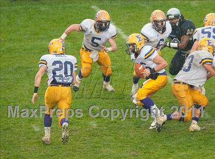 Thumbnail 1 in Madison vs. Escalon (CIF State D3 Final) photogallery.