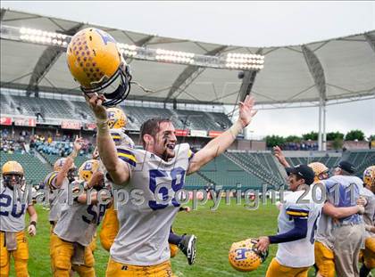 Thumbnail 3 in Madison vs. Escalon (CIF State D3 Final) photogallery.