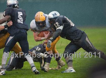Thumbnail 2 in Madison vs. Escalon (CIF State D3 Final) photogallery.