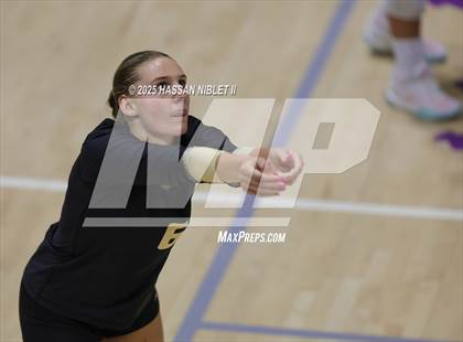 Thumbnail 1 in Calhoun vs. Walton photogallery.