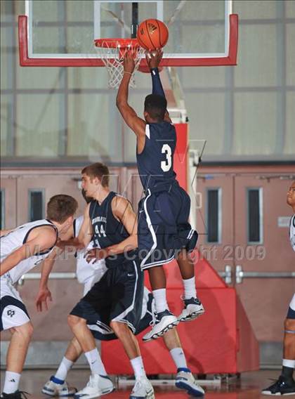 Thumbnail 2 in College Park vs. Ironwood Ridge (MaxPreps Holiday Classic) photogallery.
