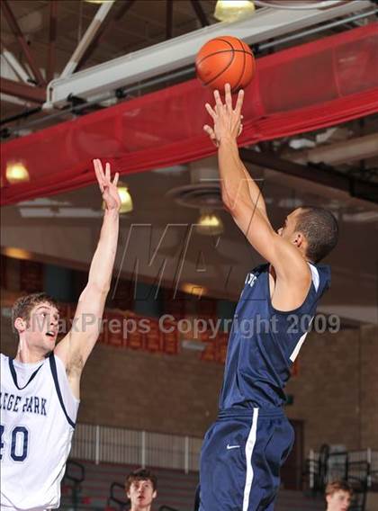 Thumbnail 1 in College Park vs. Ironwood Ridge (MaxPreps Holiday Classic) photogallery.