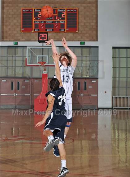 Thumbnail 1 in College Park vs. Ironwood Ridge (MaxPreps Holiday Classic) photogallery.