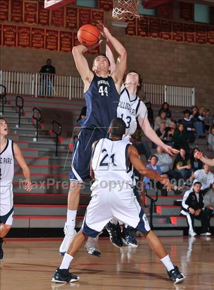 Thumbnail 1 in College Park vs. Ironwood Ridge (MaxPreps Holiday Classic) photogallery.
