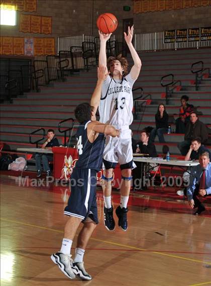 Thumbnail 3 in College Park vs. Ironwood Ridge (MaxPreps Holiday Classic) photogallery.