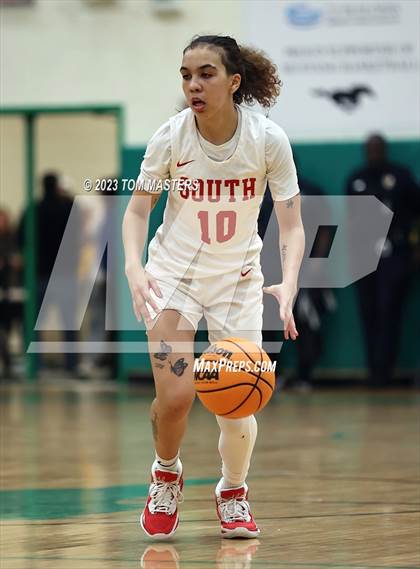 Thumbnail 2 in South Mecklenburg @ Myers Park (SoMeck 4A Conference Final) photogallery.
