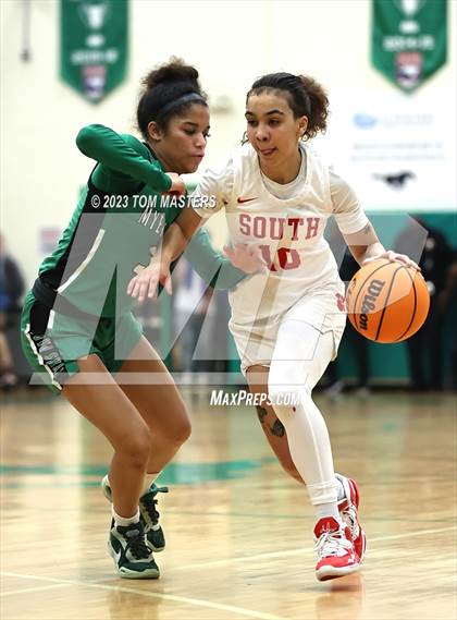 Thumbnail 3 in South Mecklenburg @ Myers Park (SoMeck 4A Conference Final) photogallery.