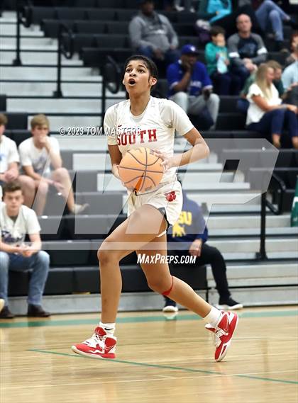 Thumbnail 3 in South Mecklenburg @ Myers Park (SoMeck 4A Conference Final) photogallery.