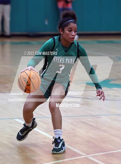 Thumbnail 3 in South Mecklenburg @ Myers Park (SoMeck 4A Conference Final) photogallery.