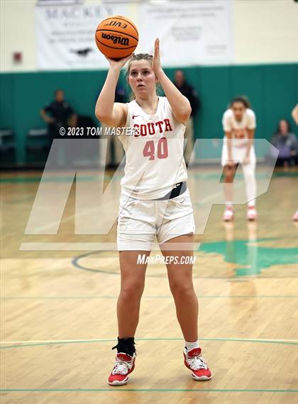 Thumbnail 2 in South Mecklenburg @ Myers Park (SoMeck 4A Conference Final) photogallery.