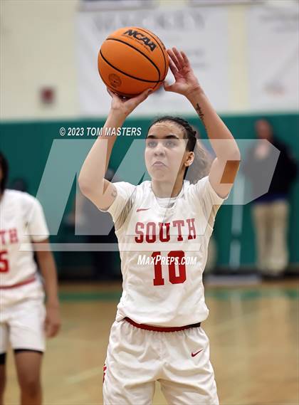 Thumbnail 3 in South Mecklenburg @ Myers Park (SoMeck 4A Conference Final) photogallery.