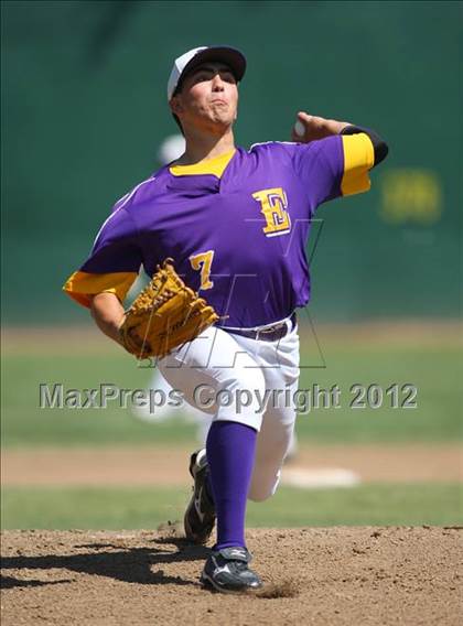 Thumbnail 3 in Hilmar vs. Escalon (CIF SJS D5 Final) photogallery.