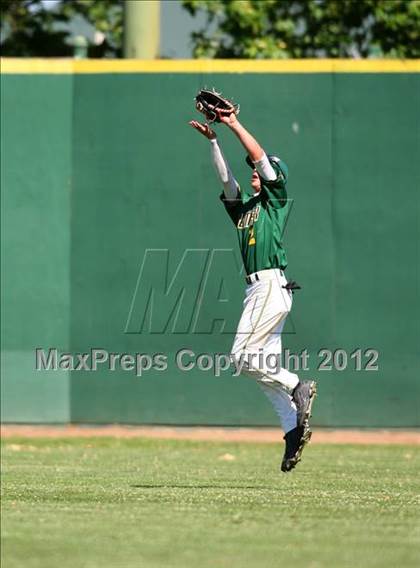 Thumbnail 3 in Hilmar vs. Escalon (CIF SJS D5 Final) photogallery.