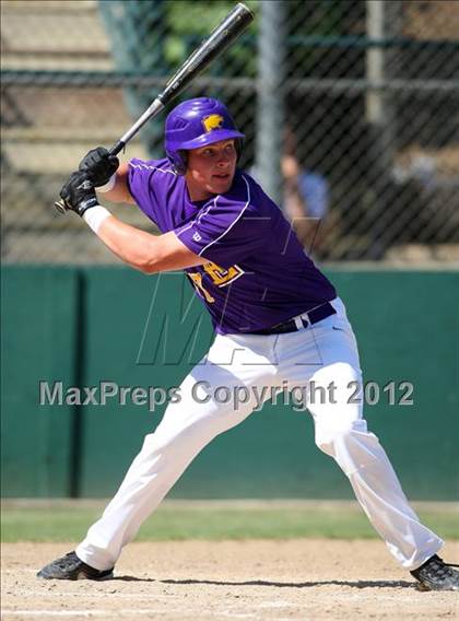 Thumbnail 2 in Hilmar vs. Escalon (CIF SJS D5 Final) photogallery.