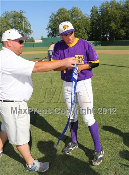 Thumbnail 1 in Hilmar vs. Escalon (CIF SJS D5 Final) photogallery.