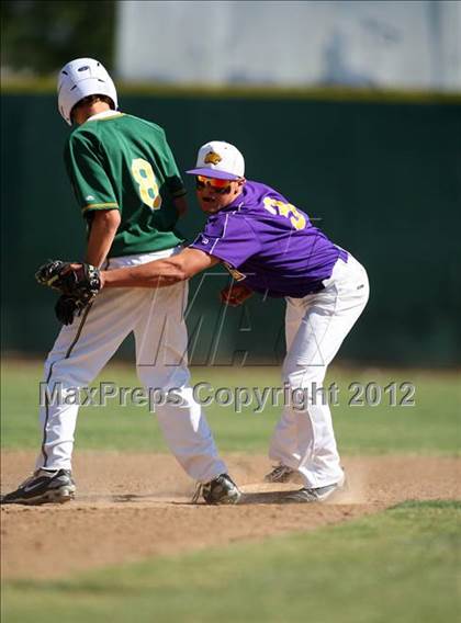 Thumbnail 2 in Hilmar vs. Escalon (CIF SJS D5 Final) photogallery.