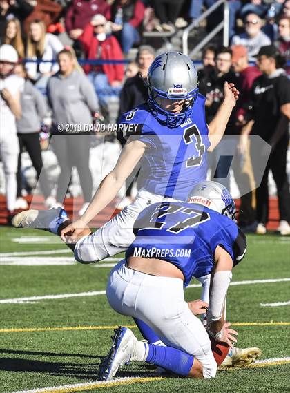 Thumbnail 1 in Chatfield vs. Broomfield (CHSAA 4A Quarterfinal) photogallery.
