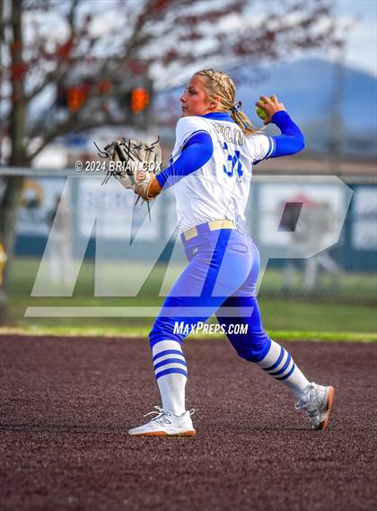 Thumbnail 2 in Harrison vs Paragould (Ozark Classic) photogallery.