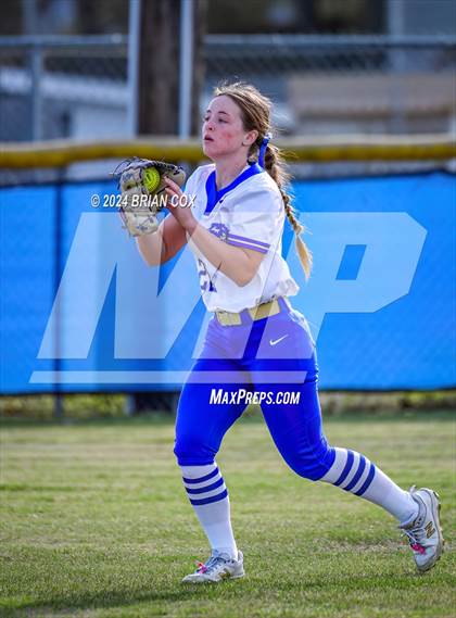 Thumbnail 1 in Harrison vs Paragould (Ozark Classic) photogallery.