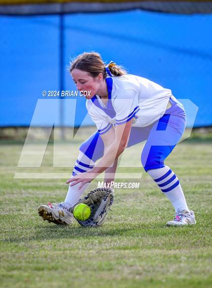 Thumbnail 3 in Harrison vs Paragould (Ozark Classic) photogallery.