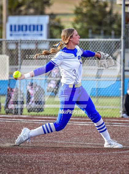 Thumbnail 3 in Harrison vs Paragould (Ozark Classic) photogallery.